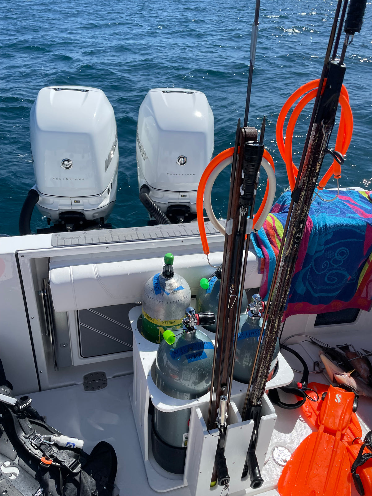 Mix Gas Diving Rack 4-Pack Dive Tank Rack – MarineFab